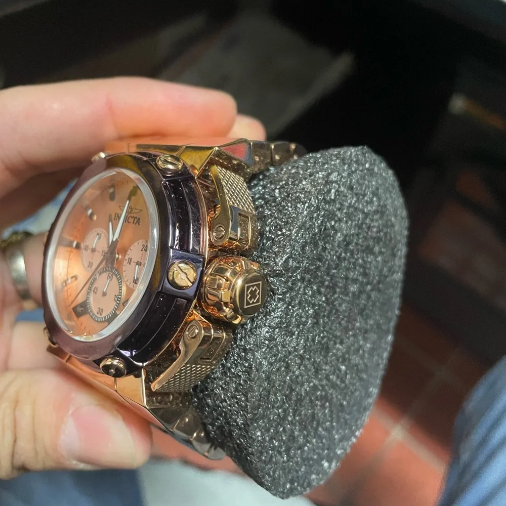 Invicta - Picture 2 of 4
